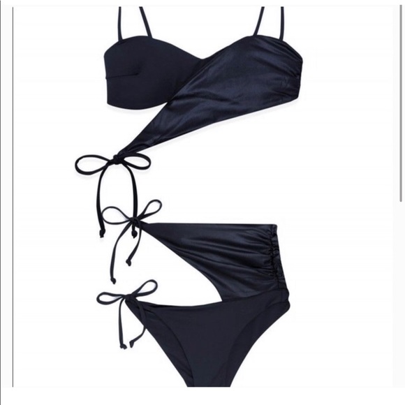 Beach Bunny Chanel black Swimsuit Set - Picture 7 of 8